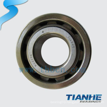 Heavy load cylindrical roller bearing NU2320 installed in blender